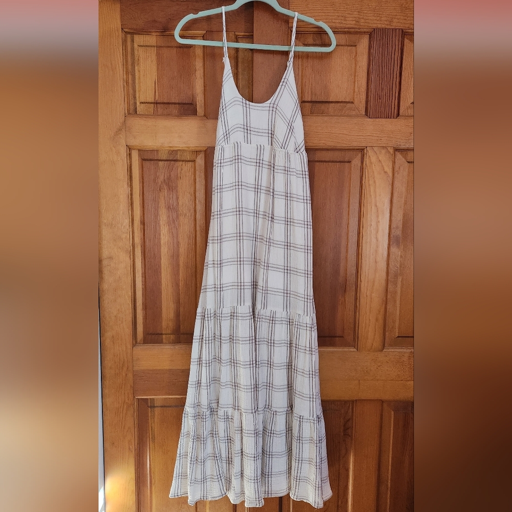 Carly Jean Cambria Maxi Dress